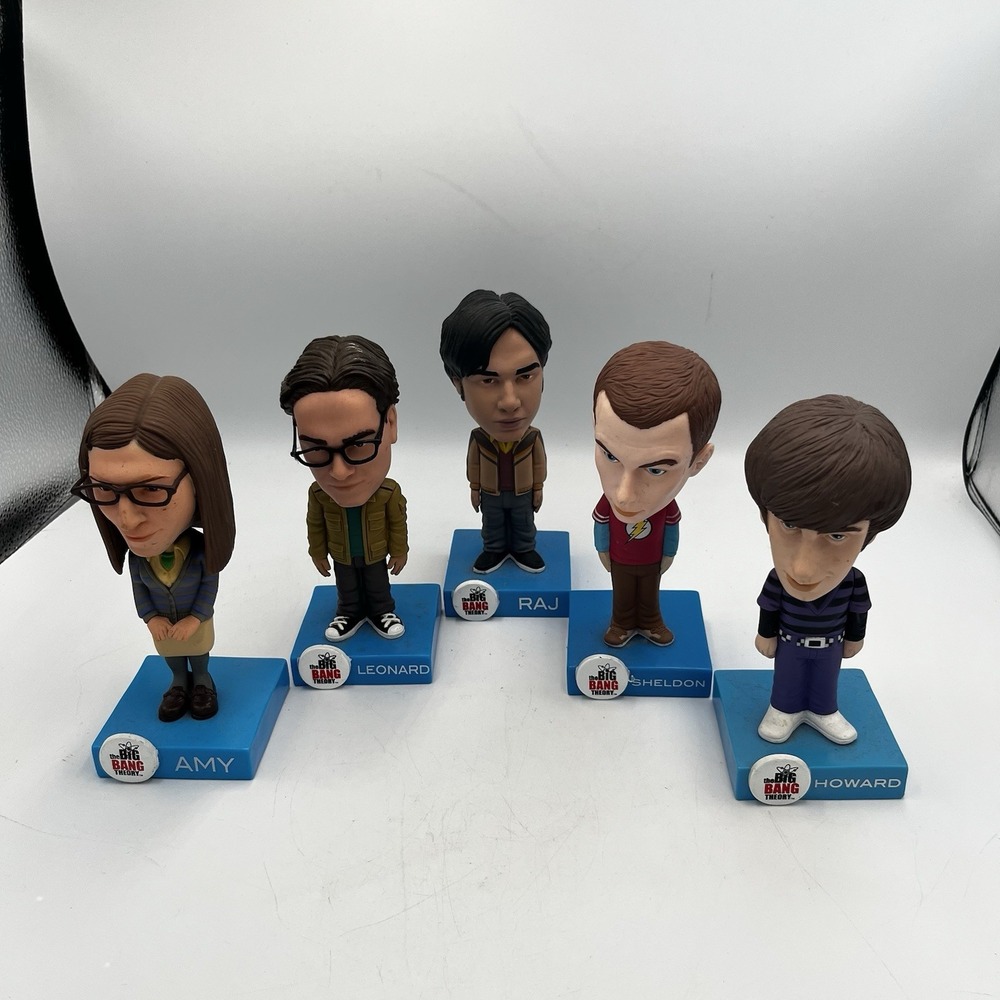 Funko The Big Bang Theory Bobblehead Lot of 5 Howard Amy Sheldon Raj Leonard